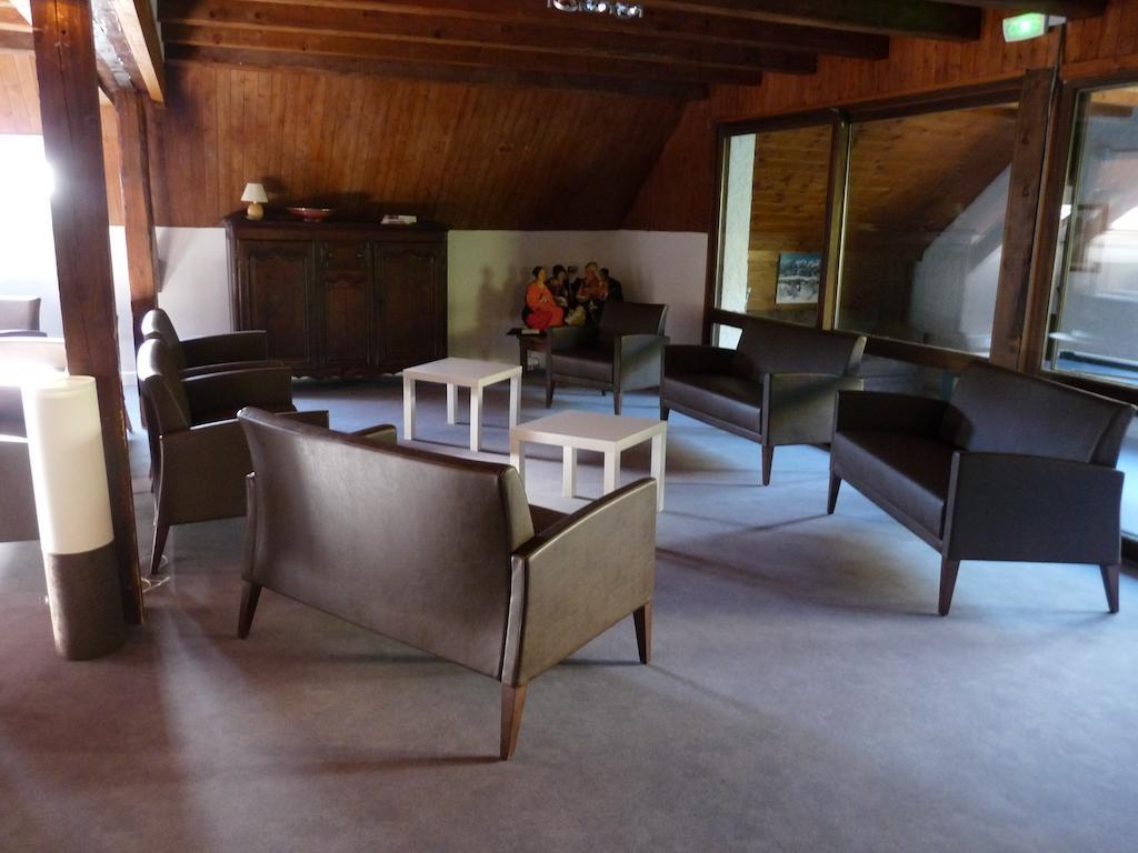 Hotel De Violaine 3*